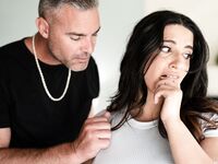 Thick Brunette Sarah Arabic Gets Fucked Hard In The Living Room