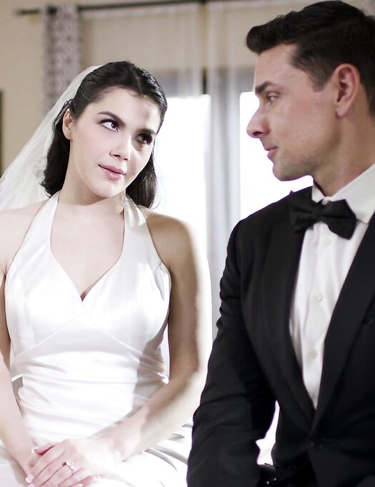 Beautiful Bride Valentina Nappi Gets Fucked In The Ass photos (Ryan Driller)
