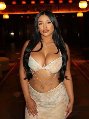 Mia Escobar