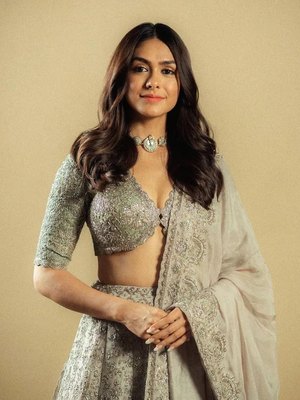 Mrunal Thakur