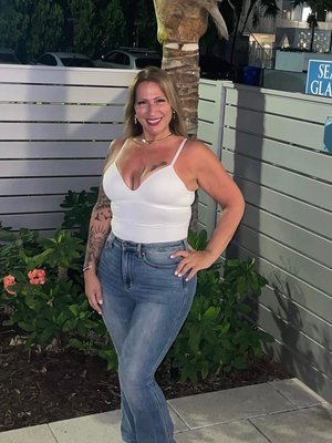 Angie Bella