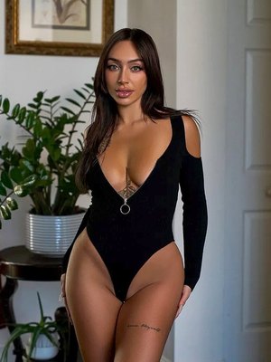 Sisi Rose