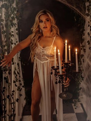 Heather Foster (Instagram)