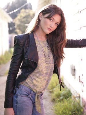 Isa Briones