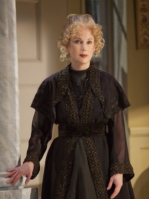 Julia Duffy