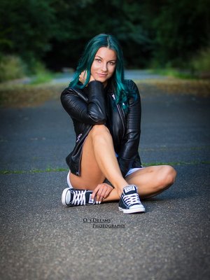 Kyra Banx