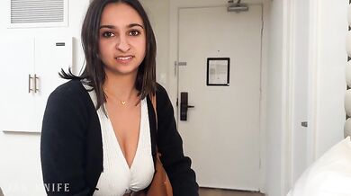 Hailey Rose Big Titty Says CONDOM During Business Trip Hookup