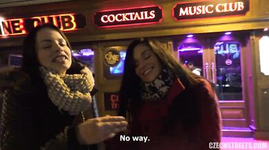 Drunk girls have great time!