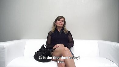 MILF blonde amateur fucks at casting