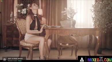 MIXEDX - Stunning lesbians Zazie Skymm and Veronica Leal play with their pussies