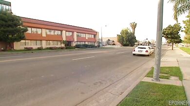 Blonde whore fucked on back seat