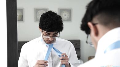 Young man can't resist his hot stepmom Jennifer White