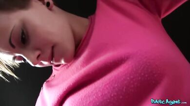 Short-haired amateur fucked by Public Agent in the car