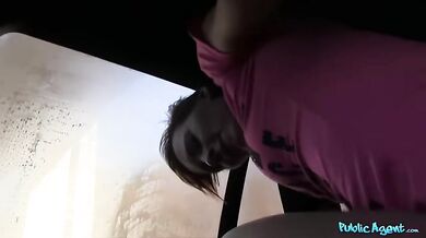 Short-haired amateur fucked by Public Agent in the car