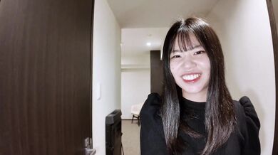 Cute Japanese teen slut fucks in hotel room