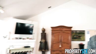 Highly Recommended Real Estate Agent Gabbie Carter Tours House