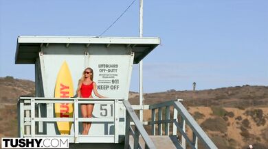 Nicole Aniston first anal with huge gapes!