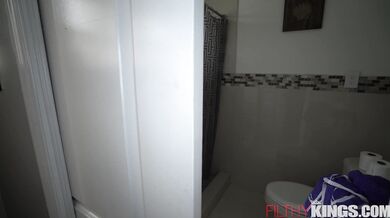 Aunt spreads her legs for hard cock