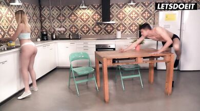 Cheating Anal Sex On Vacation With Mona Blue and Paola Hard