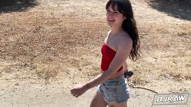 Remi Raw wraps her lips around a big dick