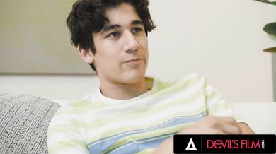 Busty Stepsister Payton Preslee Convinces Her Stepbro To Fuck With Her