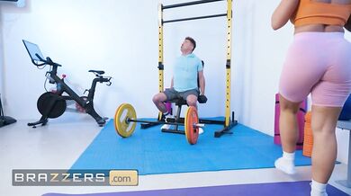 Payton Preslee Notices Van Ogling Her While She Does Some Workout And Decides To Fuck Him