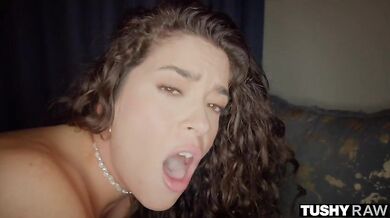 Anal Hungry Kinky Brunette Victoria Voxxx Goes Gets It From Ass To Mouth