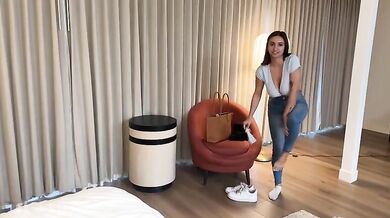 Hailey Rose Big Titty Says CONDOM During Business Trip Hookup