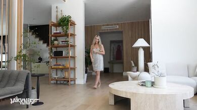 Třecí krém na Naked tělo přítele mé mámy - Bunny Madison