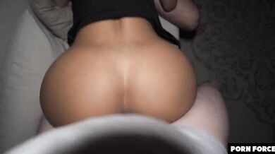 Submissive Teen Can't Get Enough - Lia Lin