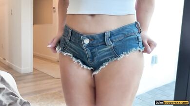 Take the condom off and creampie me - Stepsister Charli O - Luke Cooper