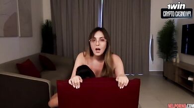 Hot girl teases for quick homemade fuck