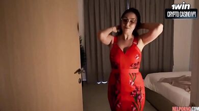 Hot girl teases for quick homemade fuck