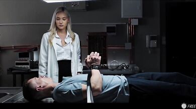 Horny guy can stop time and fucks sexy doctor