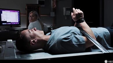 Horny guy can stop time and fucks sexy doctor