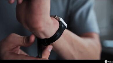 Horny guy can stop time and fucks sexy doctor