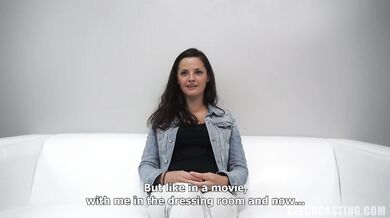 Wild 25-year-old amateur Lucie shows off her beautiful tits at casting