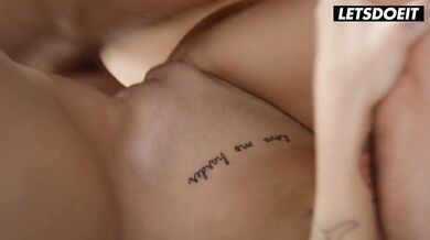 Intense morning orgasms with Adelle Unicorn and Apolonia Lapiedra