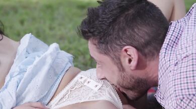 Picnic sex time with Dakota Taylor