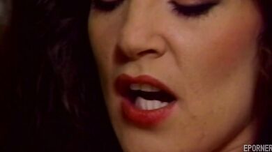 Oral action with hot brunette in vintage porn