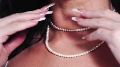 American MILF Jennifer White