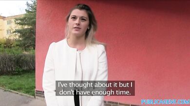 Sexy teacher Cindy Carson fucking in a car