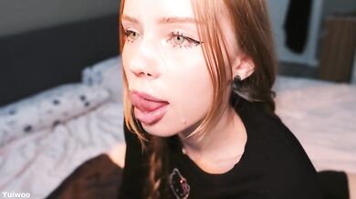 Yuiwoo Huge Cumshots Compilation