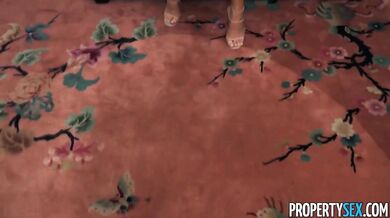 Extremely Good-Looking Agent Learns New Sales Tactics