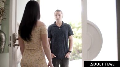 Neighbor Pounds Pregnant Jennifer White Hard