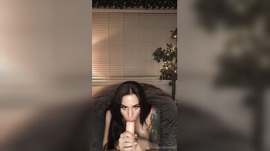 Veronika Vengeance Sucks Dildo
