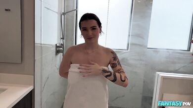 Jade Hutchison POV Bathroom Creampie
