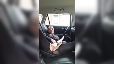 XXZaraMaeXX Vibrates in Moving Car